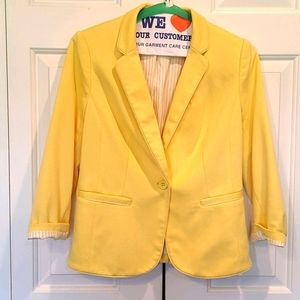Yellow blazer